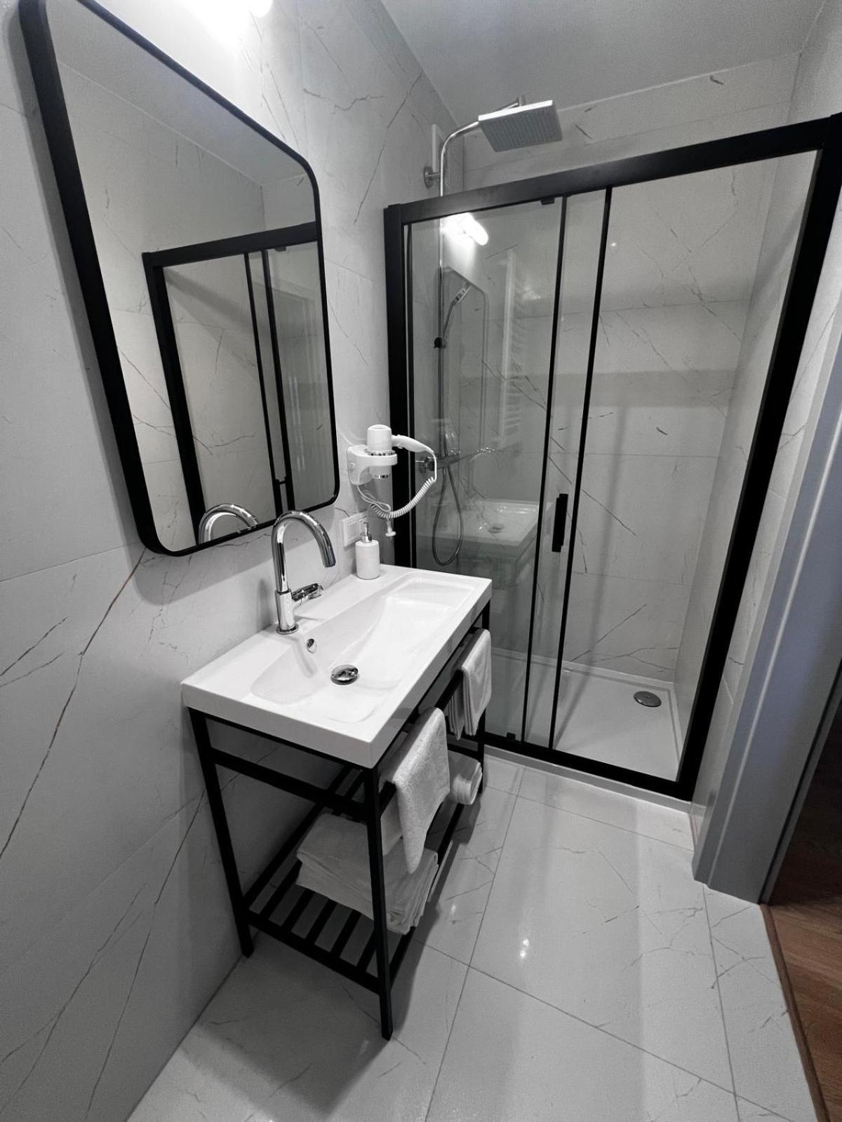 Apartamenty Sw Stanislawa Скерневице Экстерьер фото